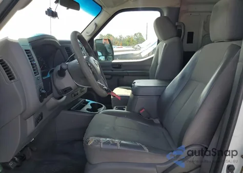 2017 Nissan Nv 2500 S z USA, uszkodzony, nr VIN 1N6BF0LY1HN809494